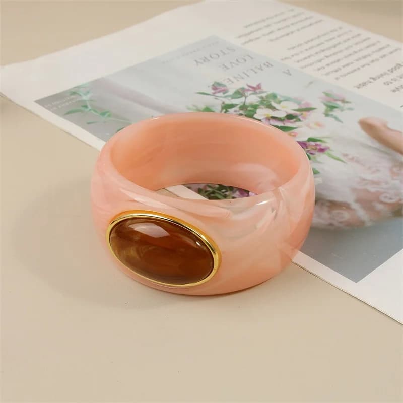 Čtvercový náramek bangle z akrylové pryskyřice s geometrickým vzorem pro ženy