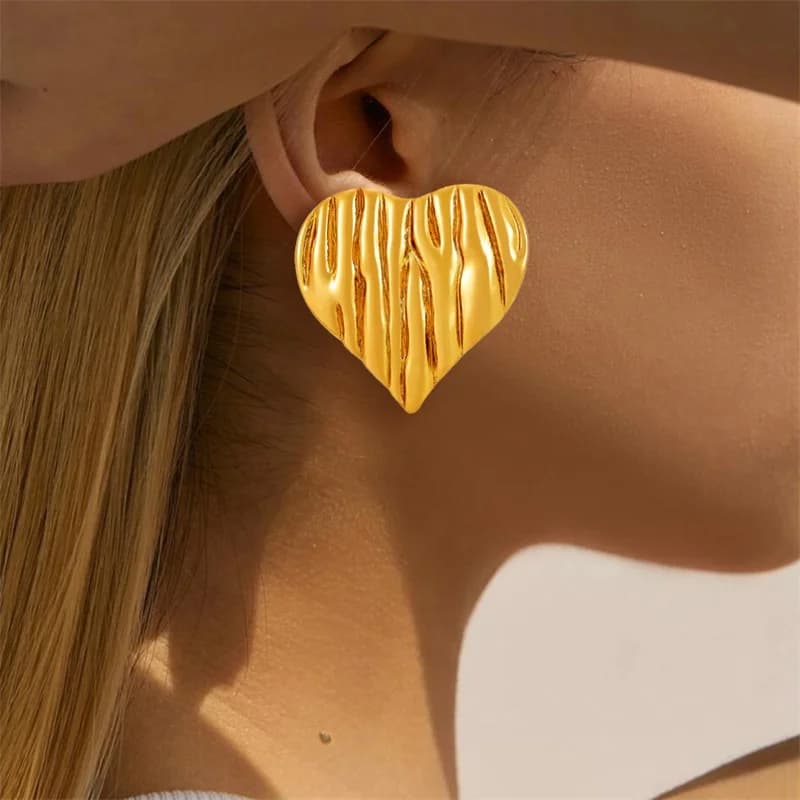 Velké náušnice s čepem ve tvaru srdce, zlaté, 1 pár