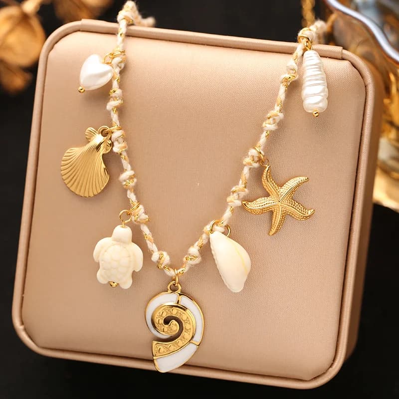 Náhrdelník s přívěskem a více amulety, 18K Gold PVD