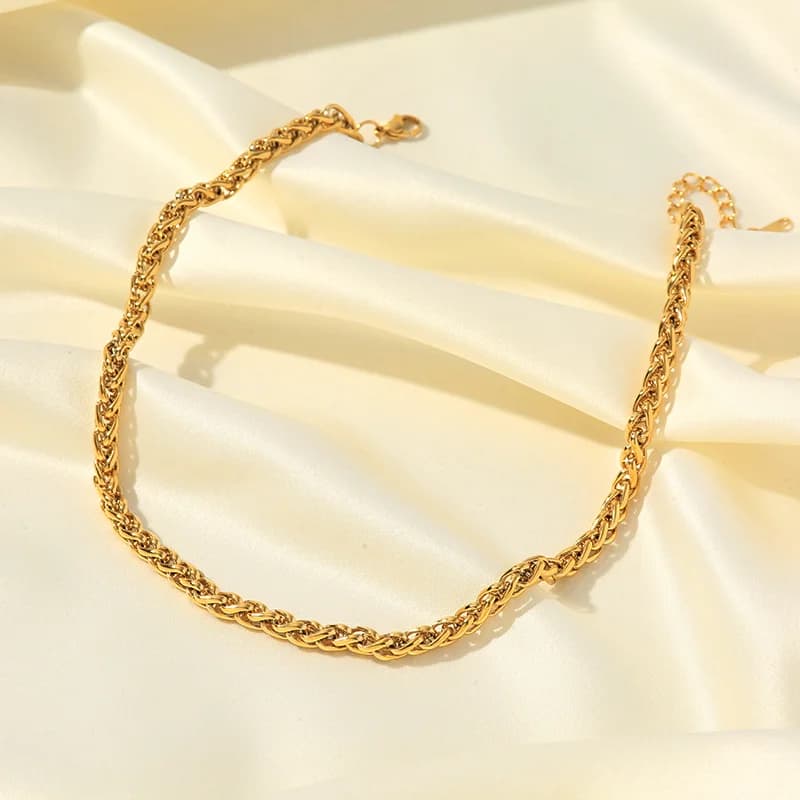 Řetízkový choker náhrdelník s perlami, stříbrná barva