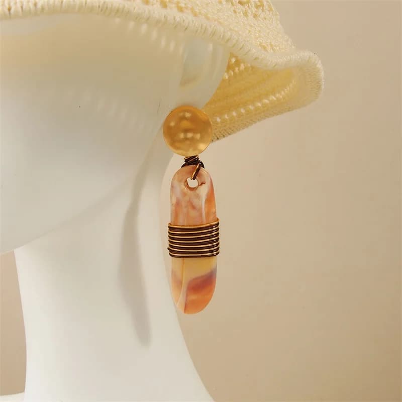 Boho visací náušnice z pryskyřice